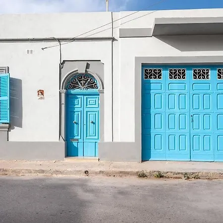 Traditional 3 Bedroom With Hot Tub * Rabat