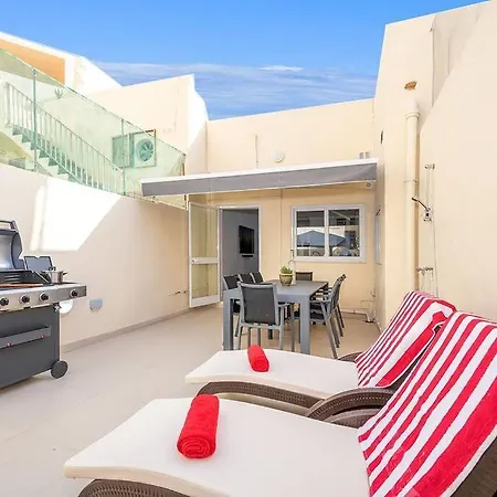 Traditional 3 Bedroom With Hot Tub Appartement *