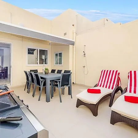 Appartement Traditional 3 Bedroom With Hot Tub *