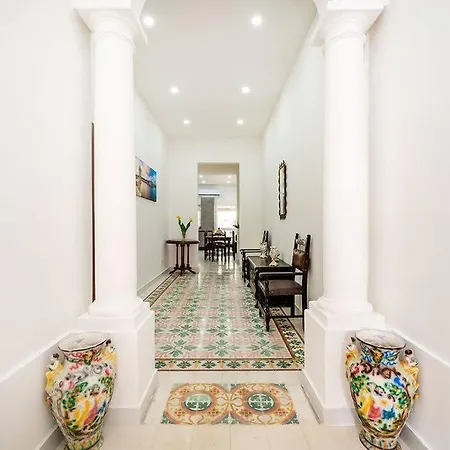 Traditional 3 Bedroom With Hot Tub * Rabat